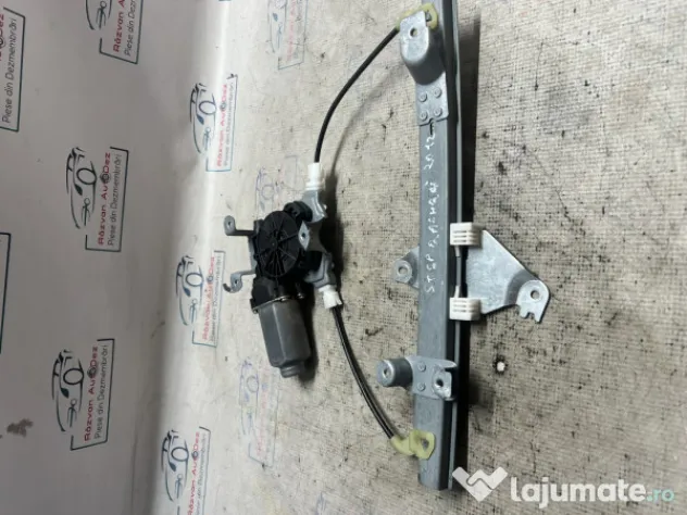 Macara geam stanga spate Nissan Qashqai 2012