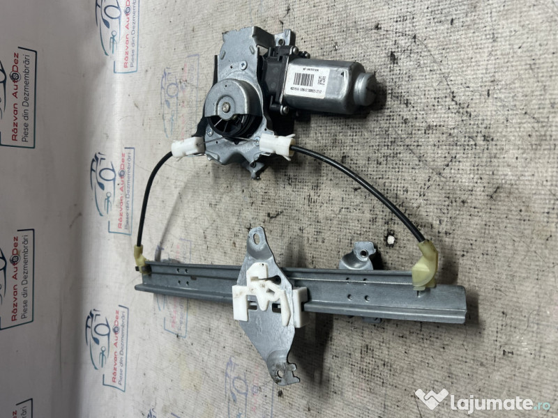 Macara geam stanga spate Nissan Qashqai 2012