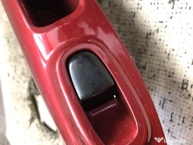 Buton geam stanga spate Nissan Juke 1.6 Benzina 2015