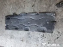 Scut lateral stanga BMW X1 F48 2016