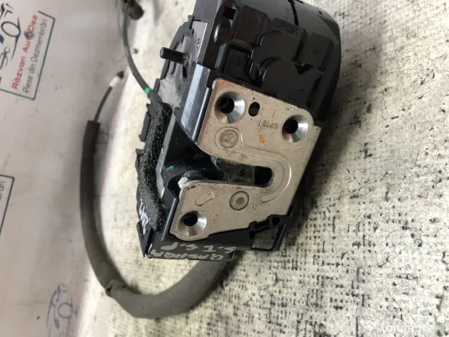 Broasca stanga spate Nissan Qashqai 2012