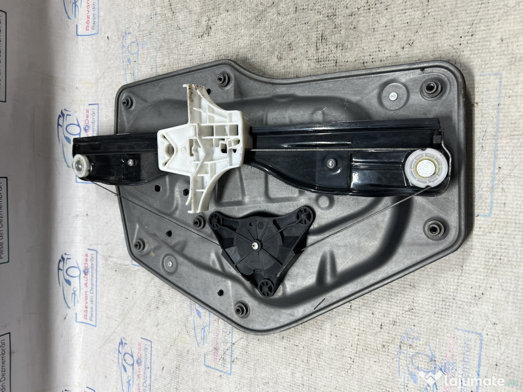 Macara geam stanga spate Skoda Superb 2 Berlina 2010