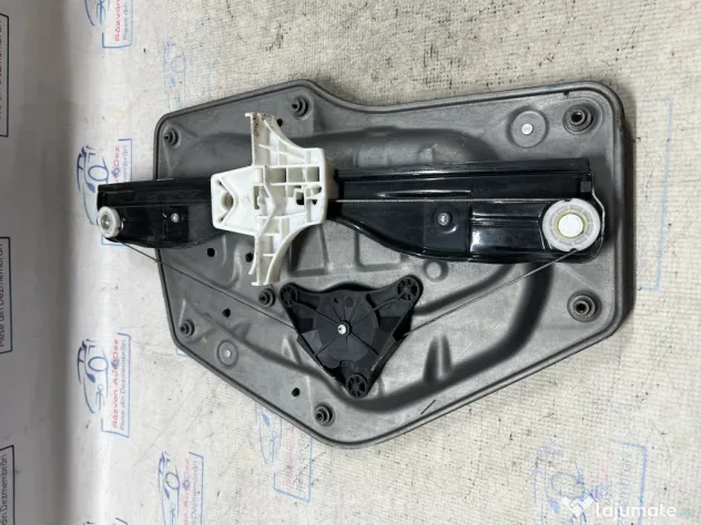Macara geam stanga spate Skoda Superb 2 Berlina 2010