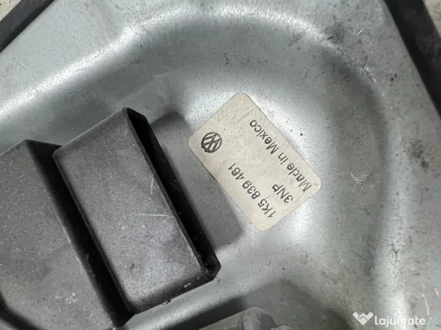 Macara geam stanga spate Volkswagen Jetta 2008