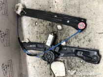 Macara geam stanga fata BMW 320 F30 2013