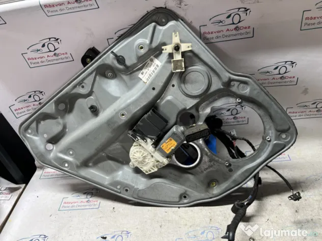 Macara geam stanga spate Volkswagen Bora 2001