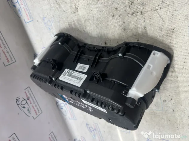 Ceasuri Bord UK Audi Q3 2.0 2015