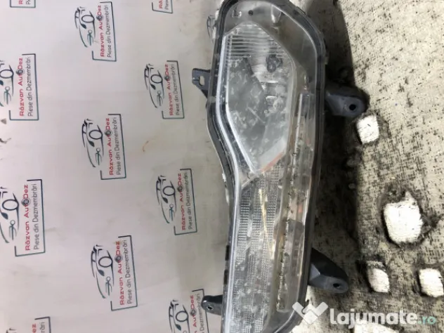 Proiector stanga Ford Kuga 2014