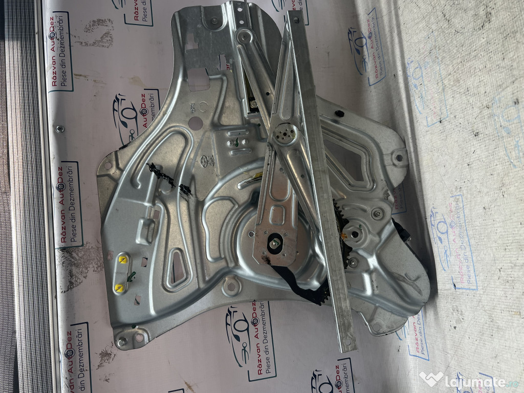 Macara geam stanga fata Suzuki SX4 2018