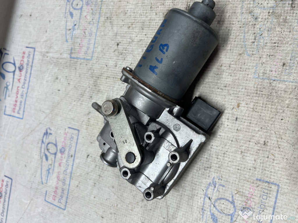 Motor stergator parbriz Volkswagen Tiguan 2010