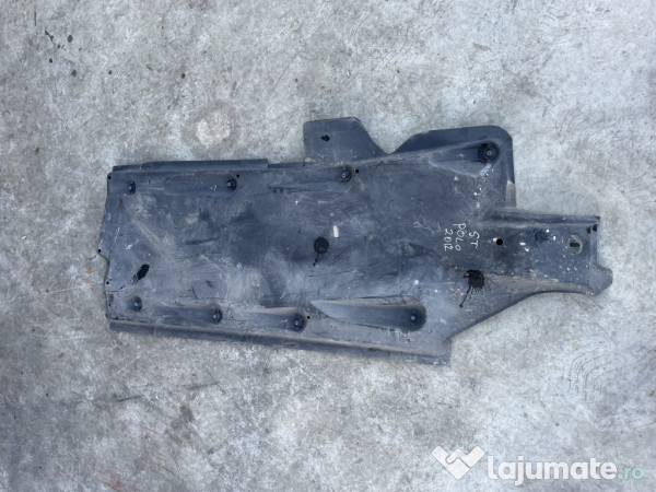 Scut lateral stanga Volkswagen Polo 2.0 Motorina 2012