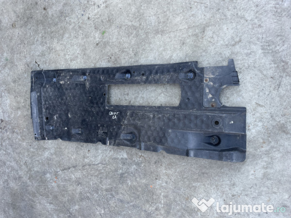 Scut lateral dreapta Volkswagen Golf 5 2.0 Motorina 2009
