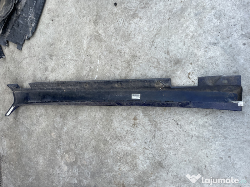 Prag dreapta plastic Mercedes CLS 3.0 Motorina 2012