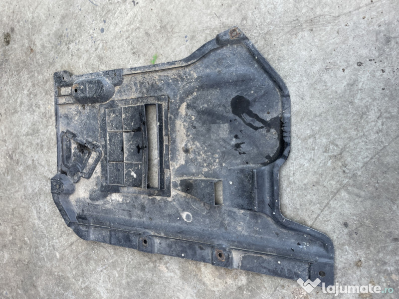 Scut motor plastic BMW X1 2.0 Motorina 2010