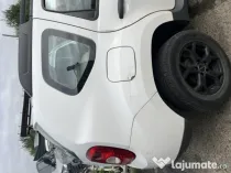 Aripa Dreapta Spate Dacia Duster 1.5 Motorina 2013