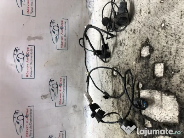 Senzori parcare fata plus instalație BMW Seria 2 F46 2016