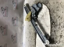 Macara geam dreapta fata Renault Clio 3 2016