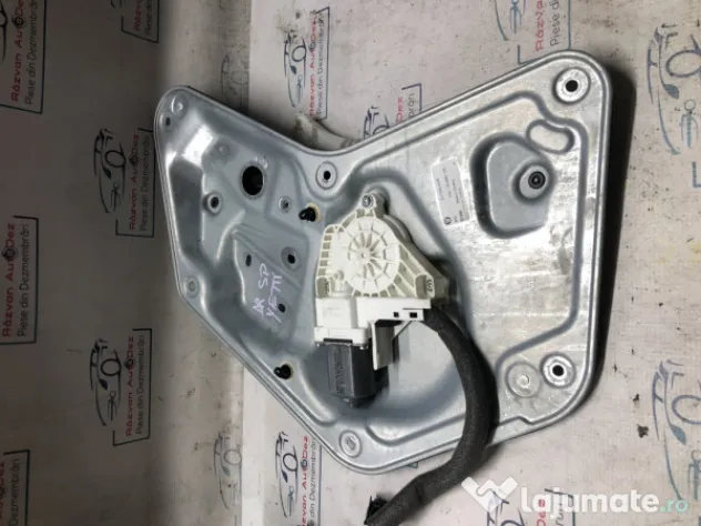 Macara geam dreapta spate Skoda Yeti 2012