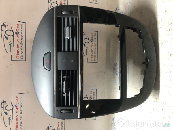 Grila ventilatie centrala Nissan Pulsar 1.2 Benzina 2015