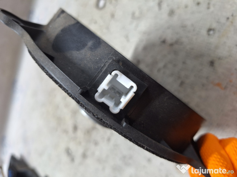 Boxa stanga spate Nissan Qashqai - Motorina 2015