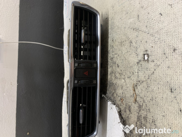 Grila ventilatie centrala Mazda 3 - Motorina 2015