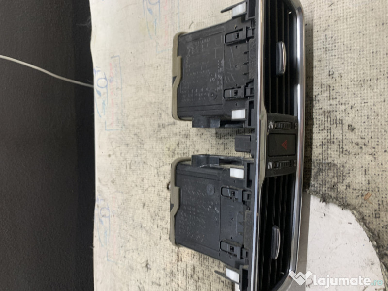 Grila ventilatie centrala Mazda 3 - Motorina 2015