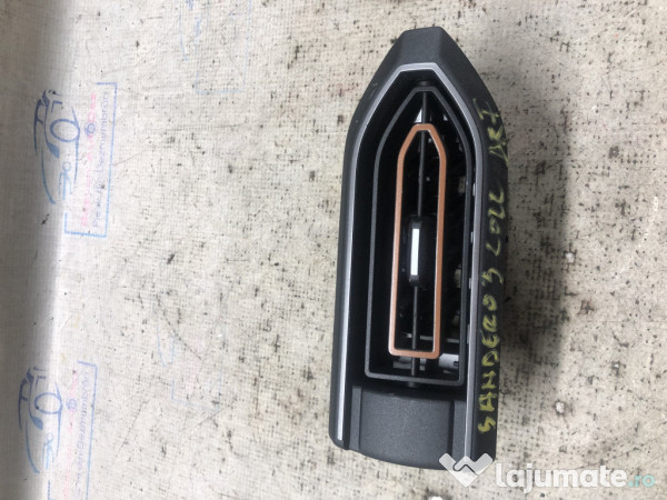 Grila ventilatie dreapta Dacia Sandero 3 1.0 Benzina 2022