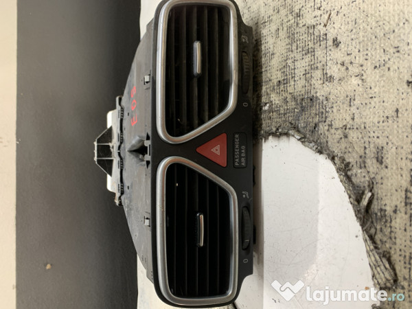 Grila ventilatie centrala Volkswagen Eos - Motorina 2008