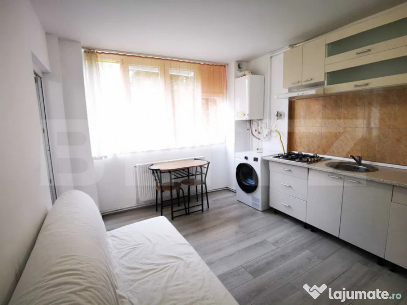 Apartament cu 1 camera, modern, zona UMF
