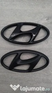 Emblemă neagră Hyundai 