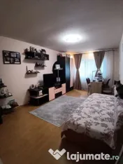 Apartament 2 camere decomandat-zona KM5 