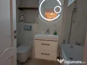 Renovat, 2 camere decomandate - 64 mp , etaj intermediar, No 