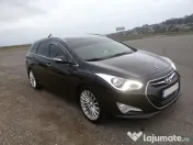 Hyundai i40 o mașină de familie 