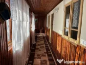 Casa gospodarului, bine întreținută, cu teren generos – Comarnic 