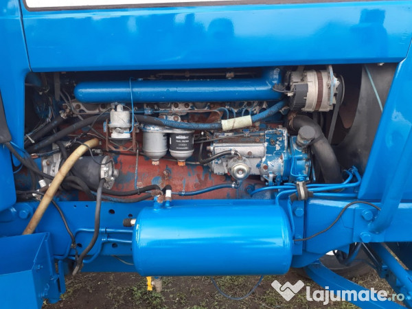 Tractor Ford 130 cp,model 8700