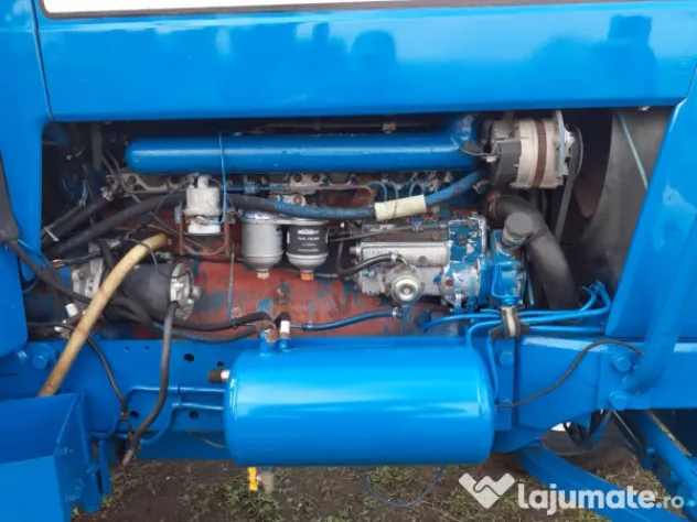 Tractor Ford 130 cp,model 8700