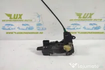 Broasca incuietoare usa dreapta fata 13128112 Opel Astra H [