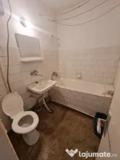 3 camere Bd. Independentei, poziție buna