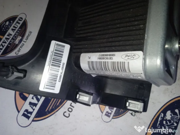 Airbag genunchi Ford B-MAX 2012