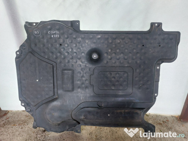 Scut motor plastic Mercedes C-Class W204 2012