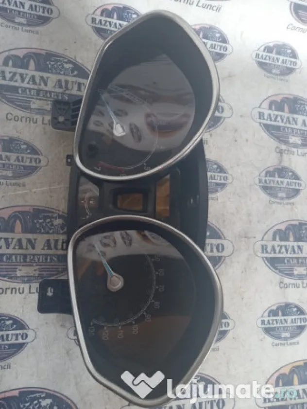 Ceasuri Bord UK Ford B-MAX Benzina 2013