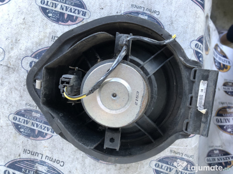 Boxa stanga fata Opel Astra J