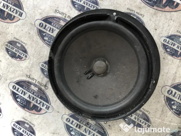 Boxa stanga fata Audi Q5