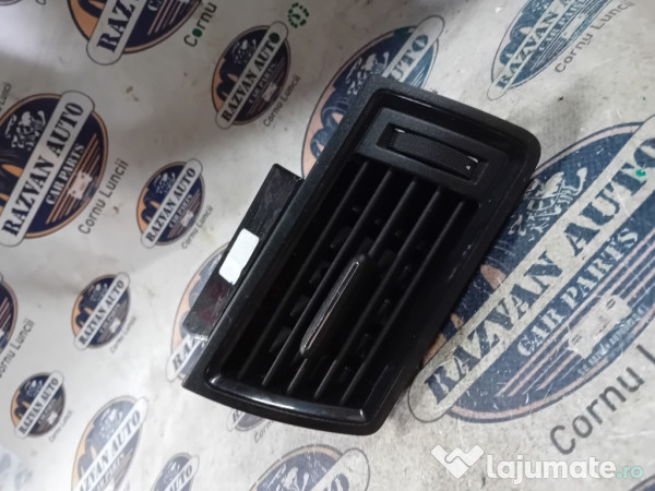 Grila ventilatie dreapta Skoda RAPID 2015