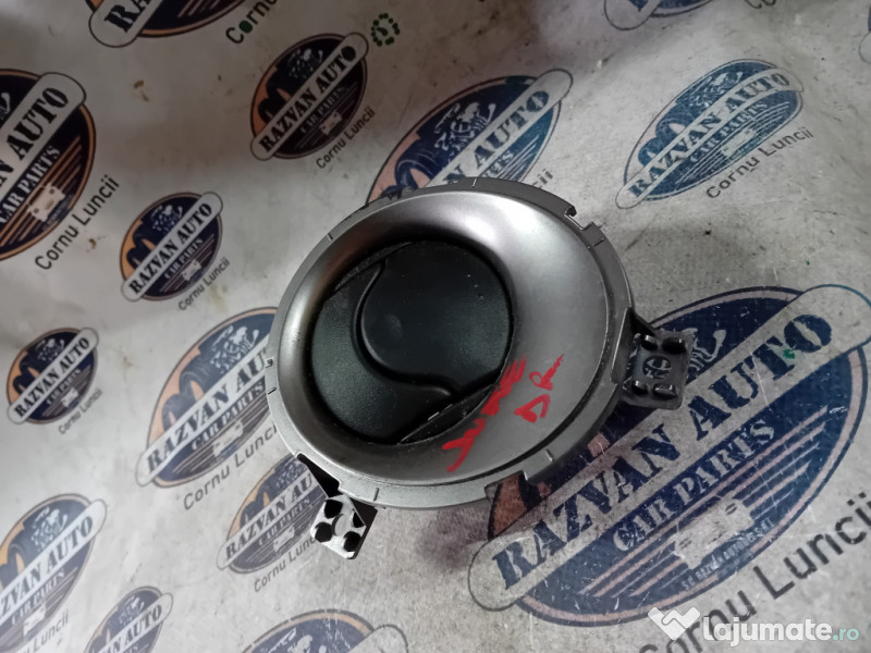 Grila ventilatie dreapta Nissan Juke 2011