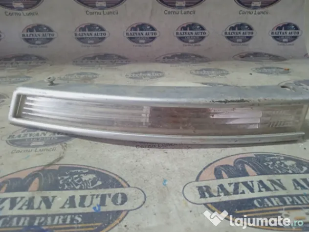 Semnalizare stanga bară față Volkswagen Passat B6 2006