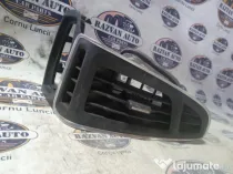Grila ventilatie stanga Ford Focus 3 2012