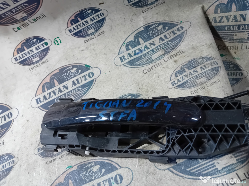 Maner exterior stanga fata Volkswagen Tiguan 2014