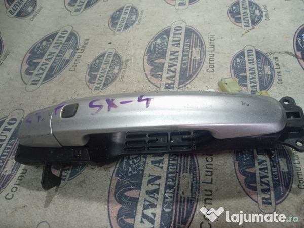 Maner exterior stanga fata Suzuki SX4 2013