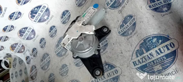 Motoras stergator hayon Nissan Juke 2011
